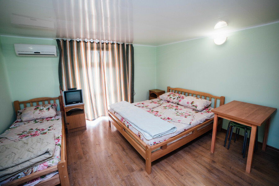 Гостевой дом Домик у моря Голубицкая