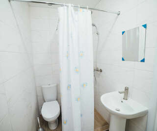 Гостевой дом Домик у моря Голубицкая Стандарт трехместный-4