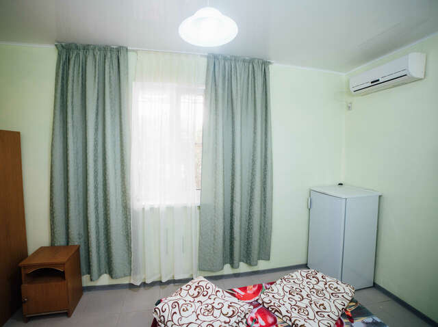 Гостевой дом Домик у моря Голубицкая-28